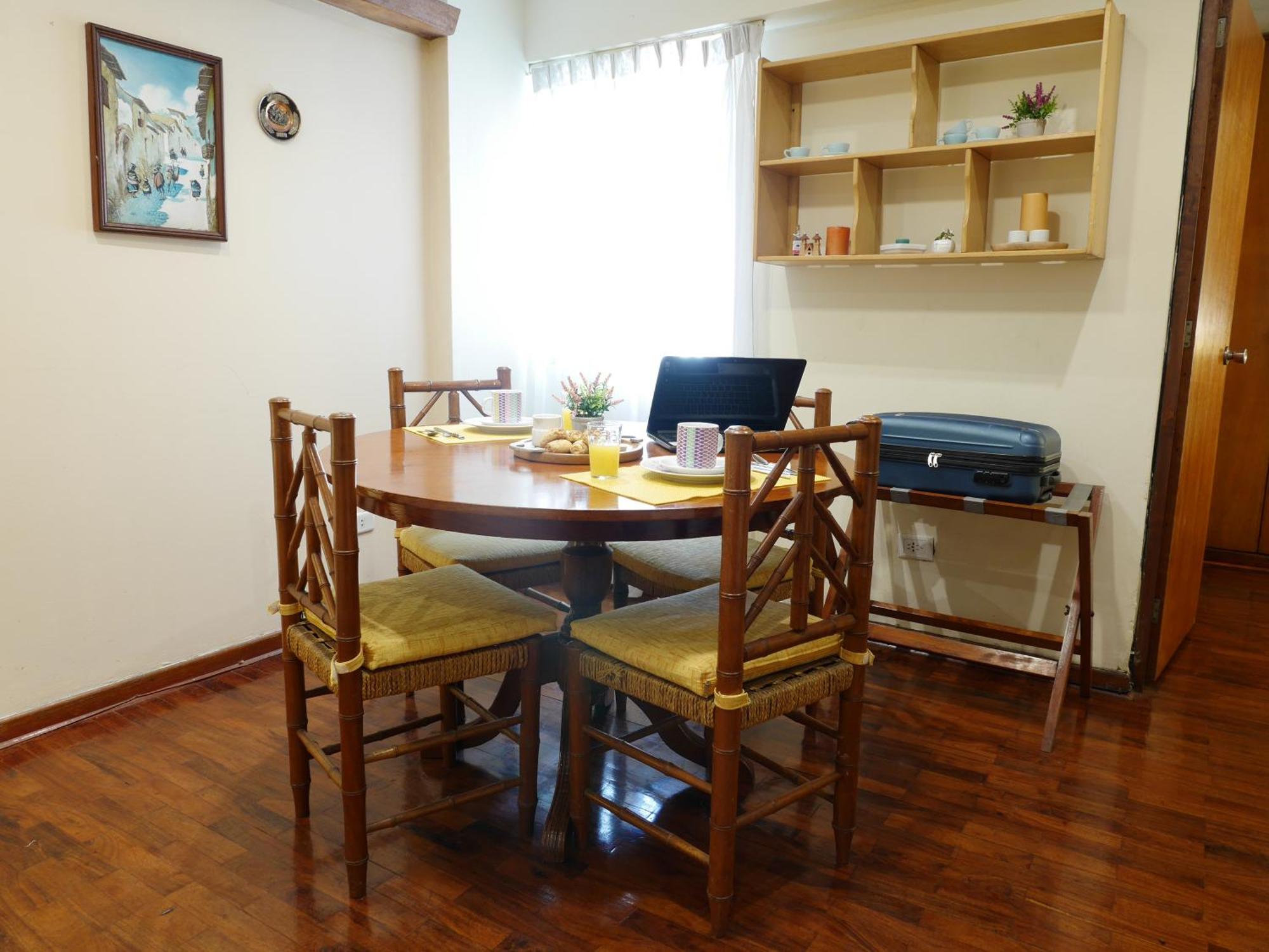 Aparthotel Service 3*